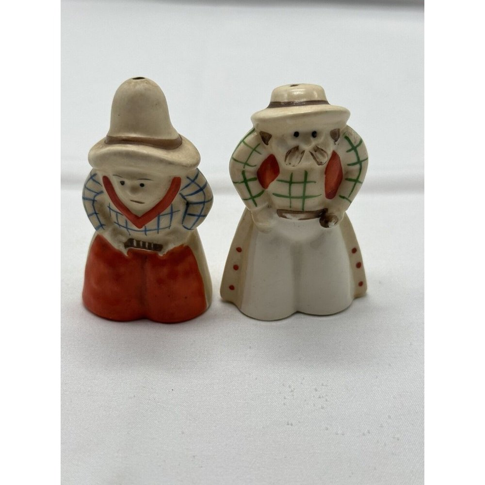 vintage cowboys salt and pepper shakers Hand Painted made in japan